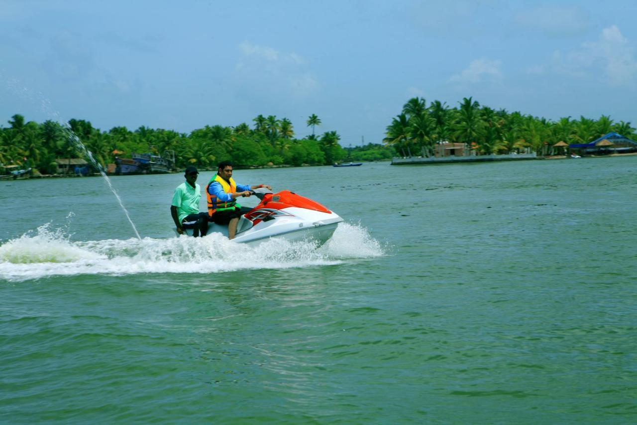 Regant Lake Village, Kollam. Chavara Luaran gambar