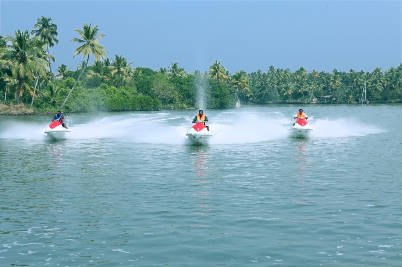 Regant Lake Village, Kollam. Chavara Luaran gambar
